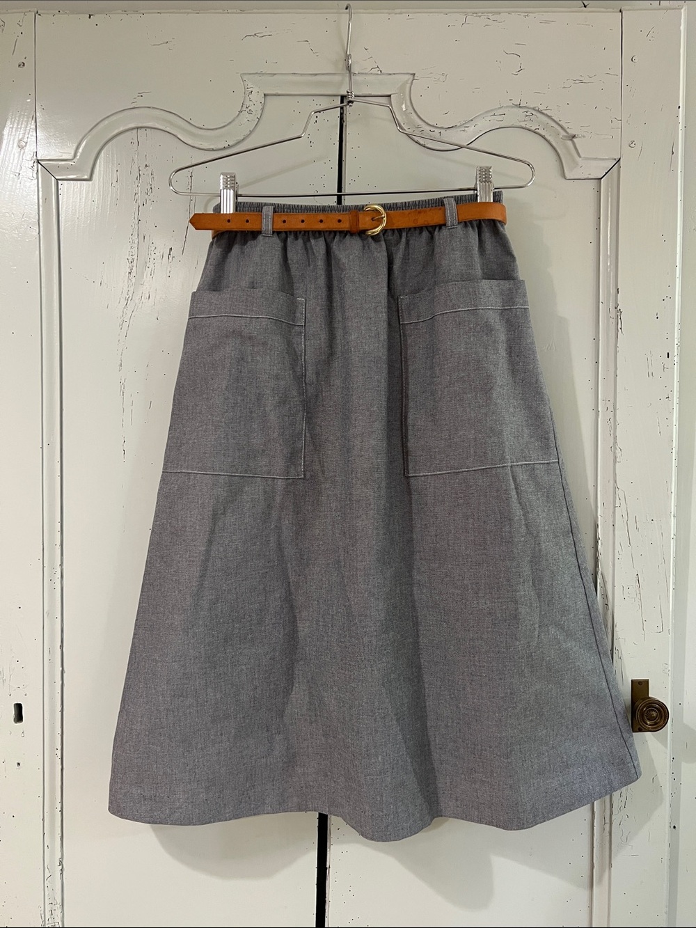 Vintage Alfred Dunner Denim / Chambray Apron Midi Skirt with Pockets, S